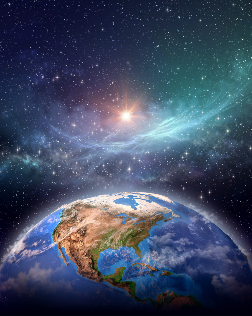 Na lista de planetas do sistema solar o planeta Terra, com destaque para os continentes e oceanos, enquanto ao fundo a luz do Sol ilumina parcialmente o planeta, criando um efeito de brilho ao redor da curva da