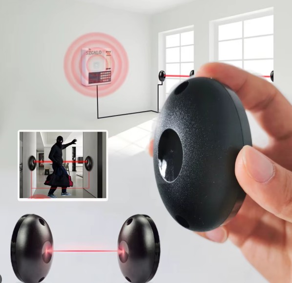 Sensor infravermelho, uma  das tecnologias desenvolvida pela astronomia, demonstrando seu uso em sistemas de segurança. A imagem mostra um kit de infravermelho em funcionamento, com a detecção de um ladrão dentro de uma casa, evidenciando como essa tecnologia permite a identificação de intrusos, mesmo em condições de baixa luminosidade.