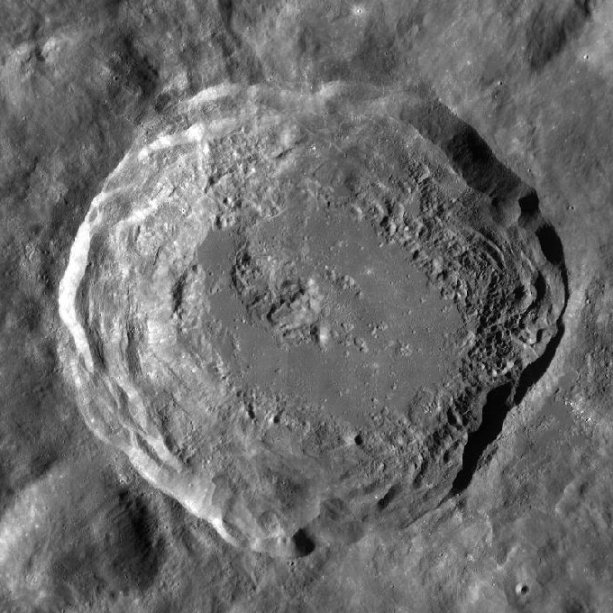 Cratera Ohm crater no lado oculto da Lua em mosaico de imagens da sonda Lunar Reconnaissance Orbiter